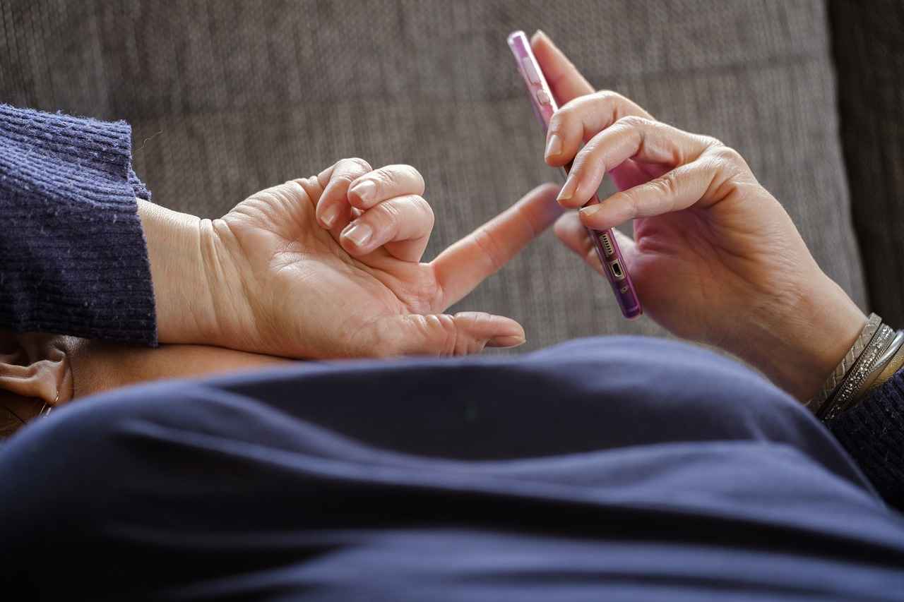 Boşanma davasında WhatsApp mesajları delil olur mu?