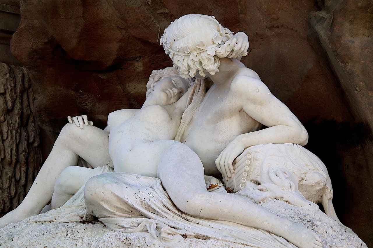 Eşimin aldattığını öğrendim, tazminat davası açabilir miyim?