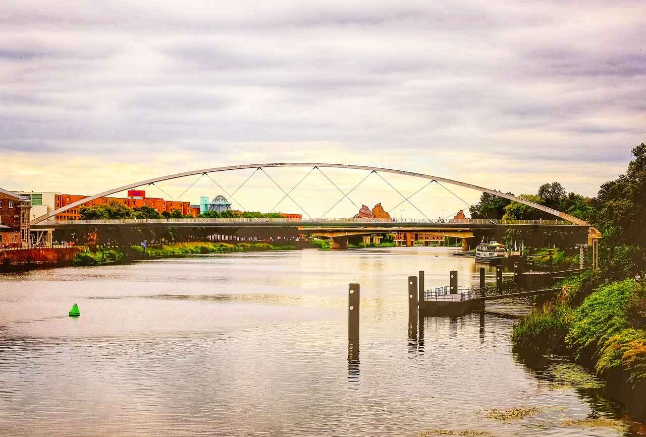 Nafaka ödeyen tarafın maaşına haciz konulabilir mi?